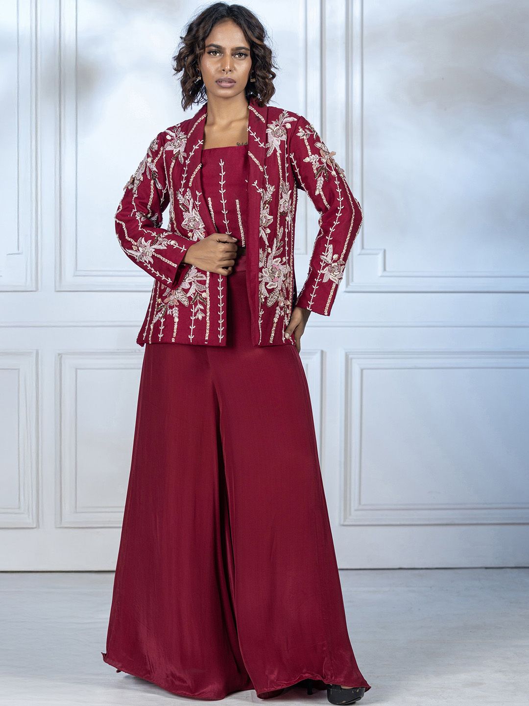 GloballyRonakRBafna Tailored Fit Embroidered Notched Lapel Long Sleeve Blazer-image-39