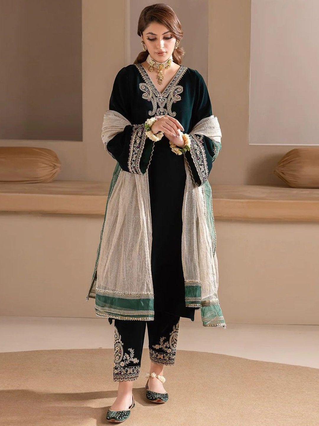 WAZIX Clothing Floral Embroidered V Neck Zari Velvet Kurta With Trousers & Dupatta
