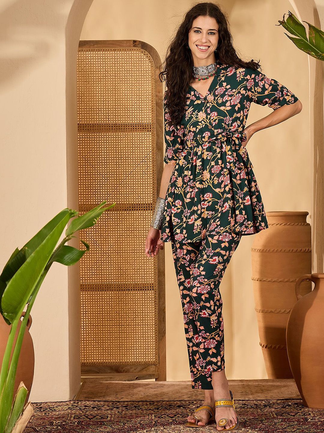Sangria Floral Printed Pure Cotton Tunic & Trousers Co-Ords-picture-18