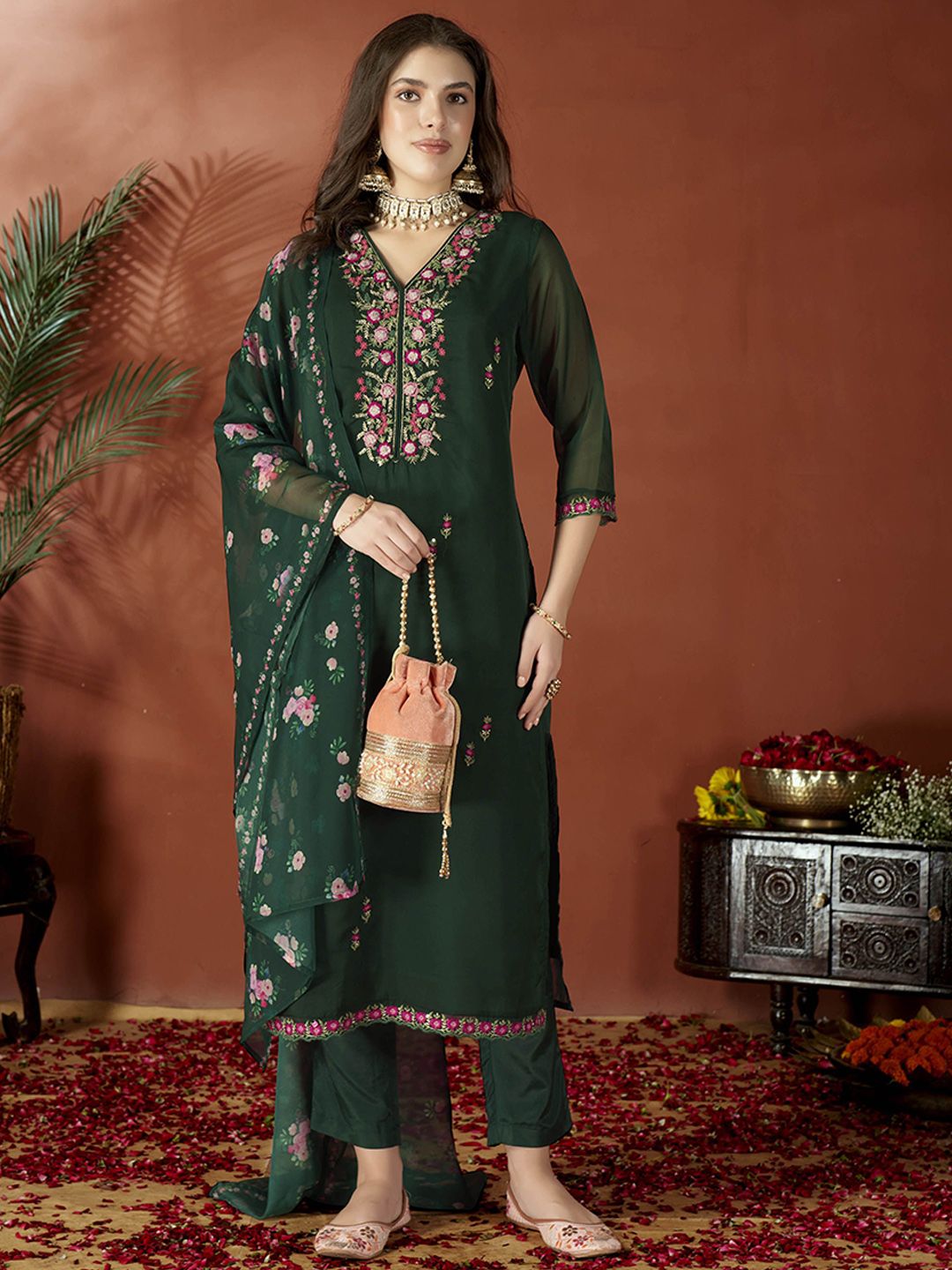 Anouk Women Floral Embroidered Regular Thread Work Kurta with Trousers & Dupatta