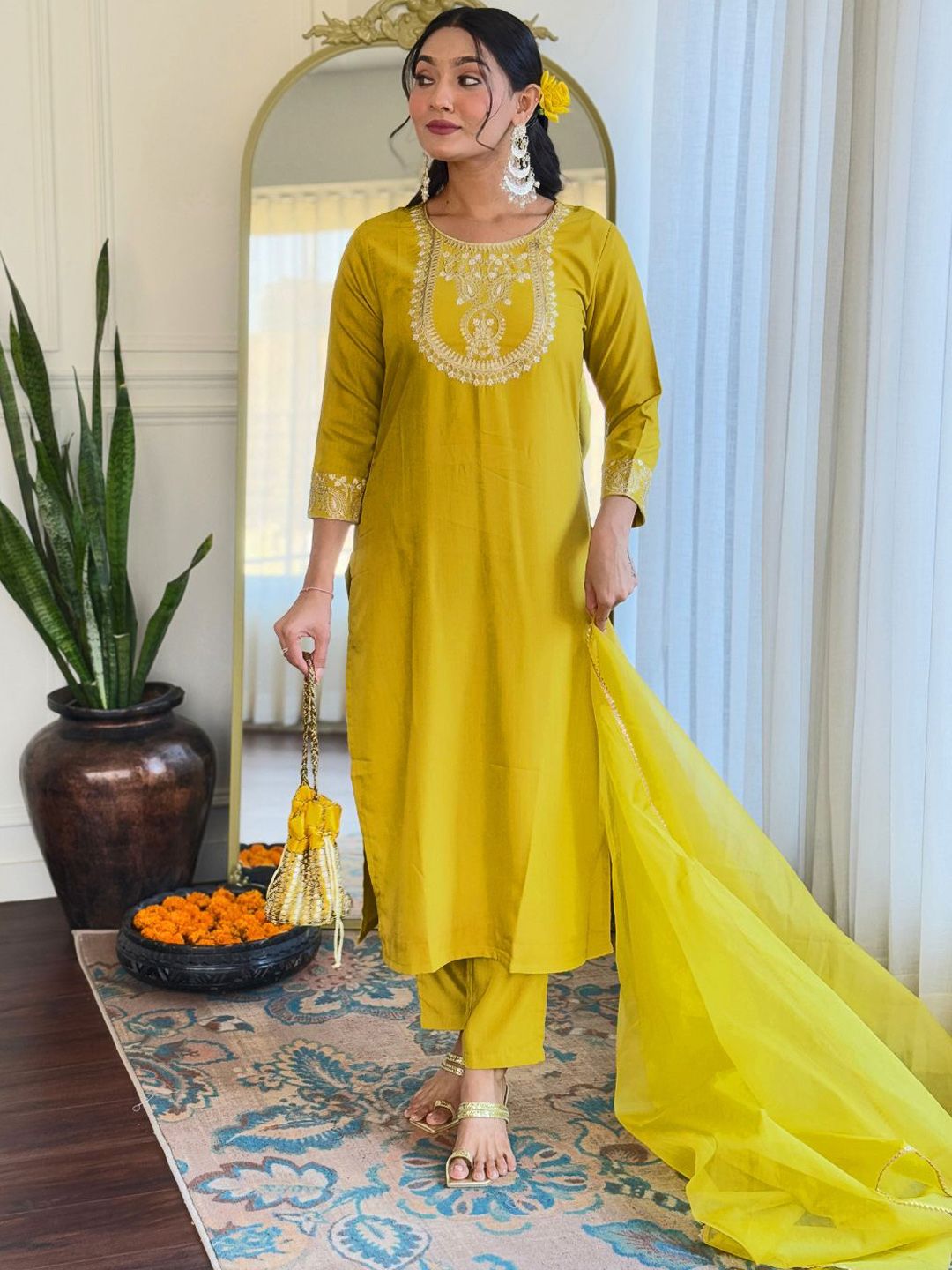 TWINS LADY Ethnic Motifs Yoke Design Round Neck Straight Kurta With Trousers And Dupatta