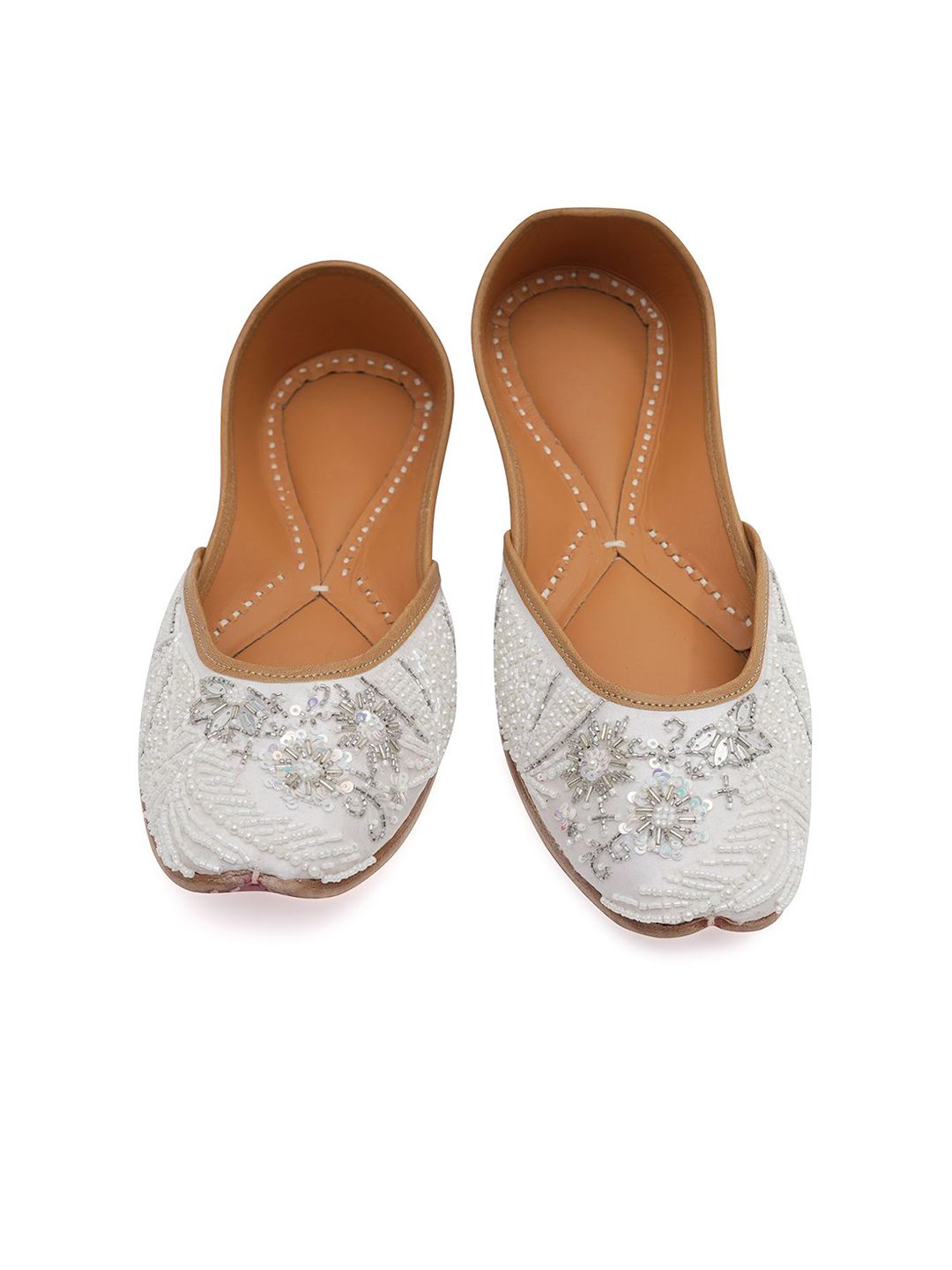 NR By Nidhi Rathi Women Embellished Ethnic Mojaris with Embroidered Flats-picture-31