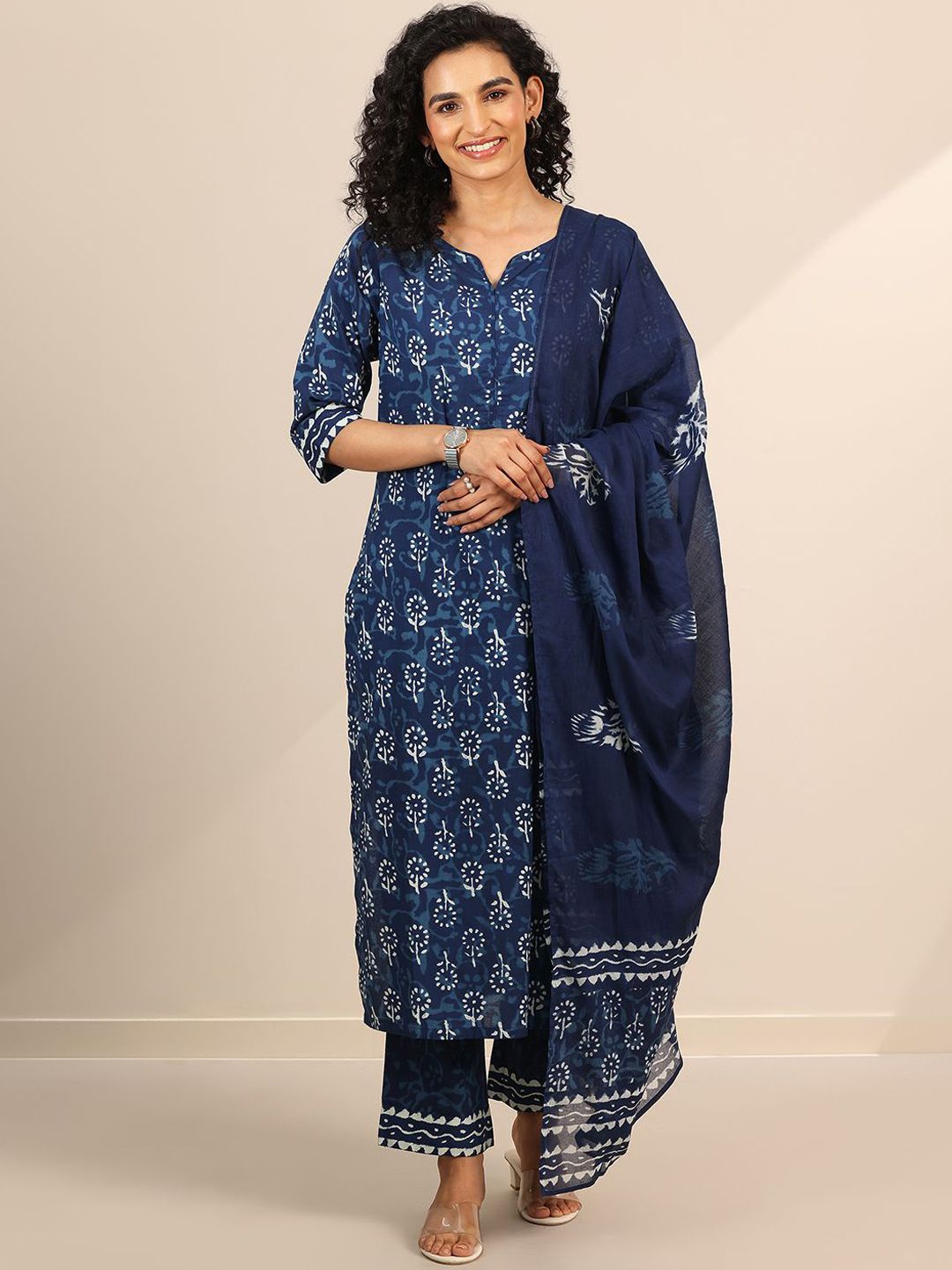 Libas Women Floral Printed Regular Kurta with Trousers & Dupatta