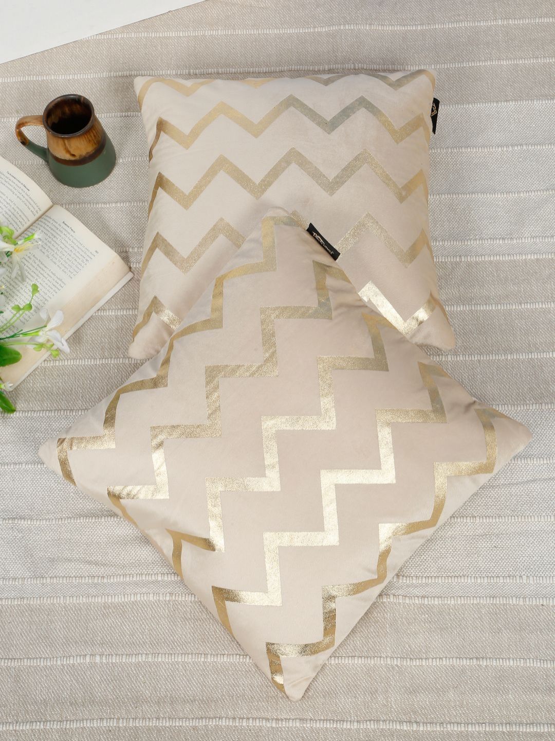 HOSTA HOMES Cream-Coloured & Gold-Toned Set of 2 Geometric Velvet Square Cushion Covers-image-12