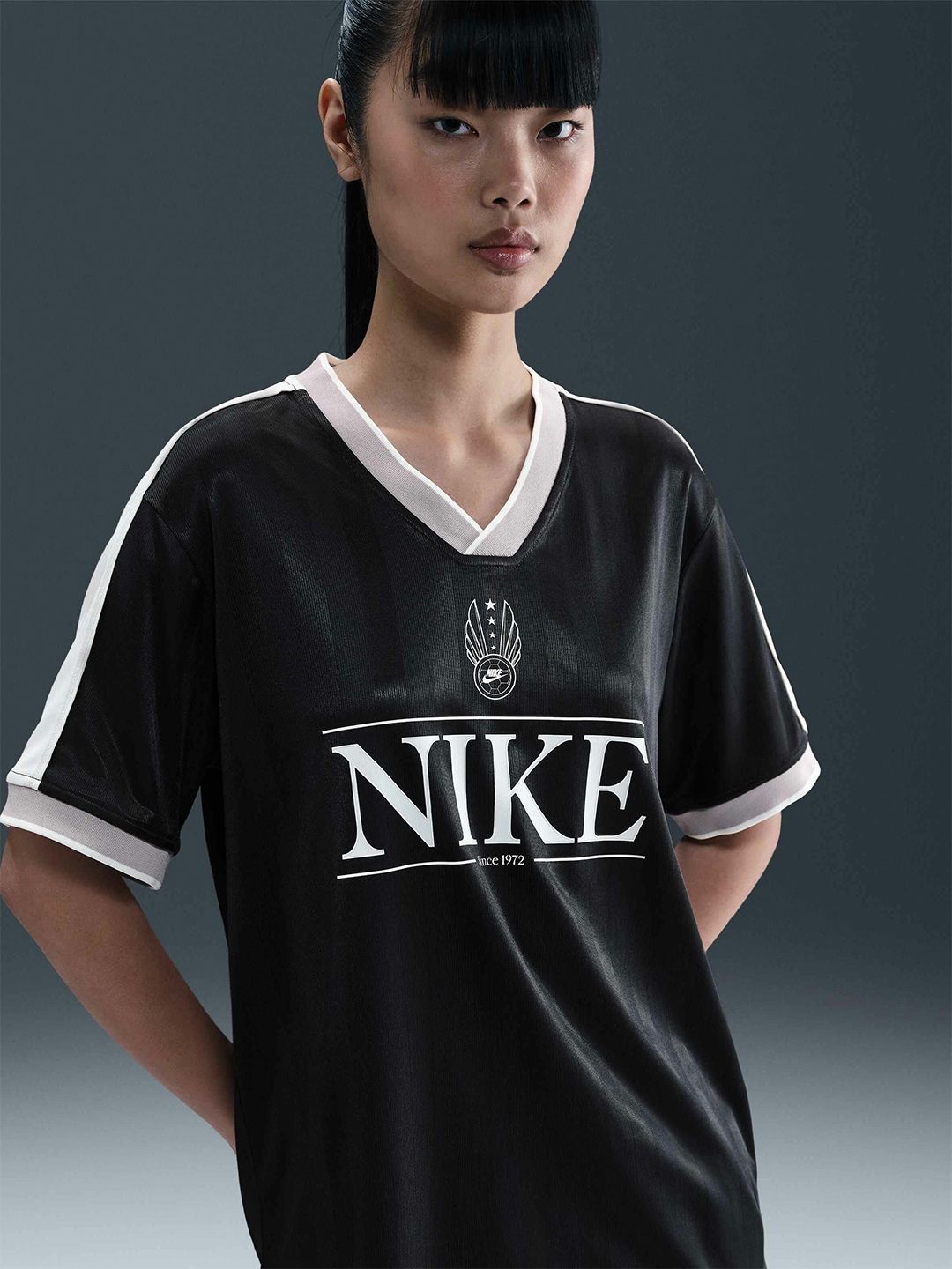 Nike Sportswear Women's V-Neck Jersey Top-picture-20
