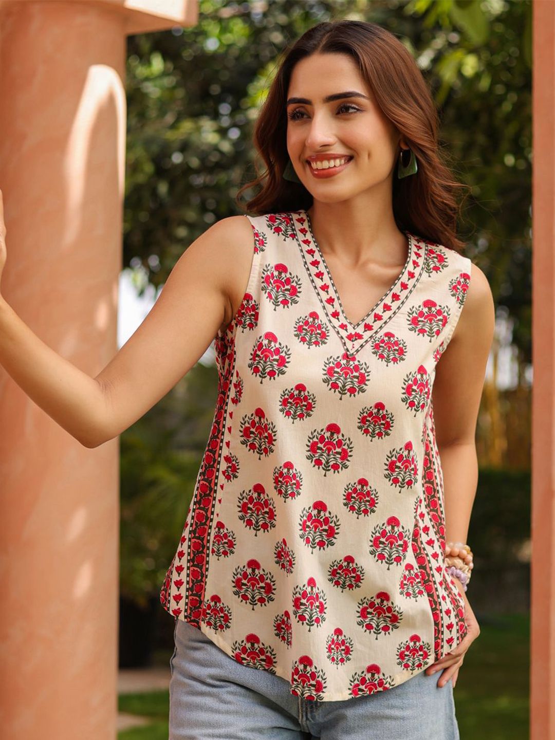 Rain & Rainbow Women Ethnic Motifs Printed Sleveless Cotton Regular Top-picture-36