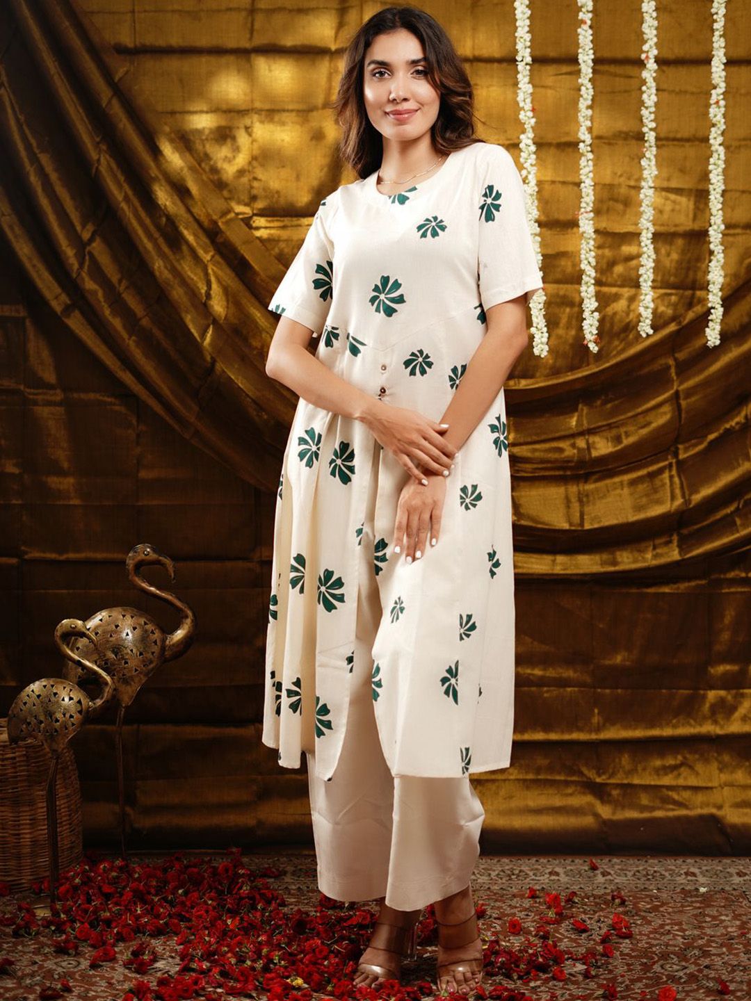 NEXSTYLO Women Floral Regular Pure Cotton Straight Kurta with Palazzos