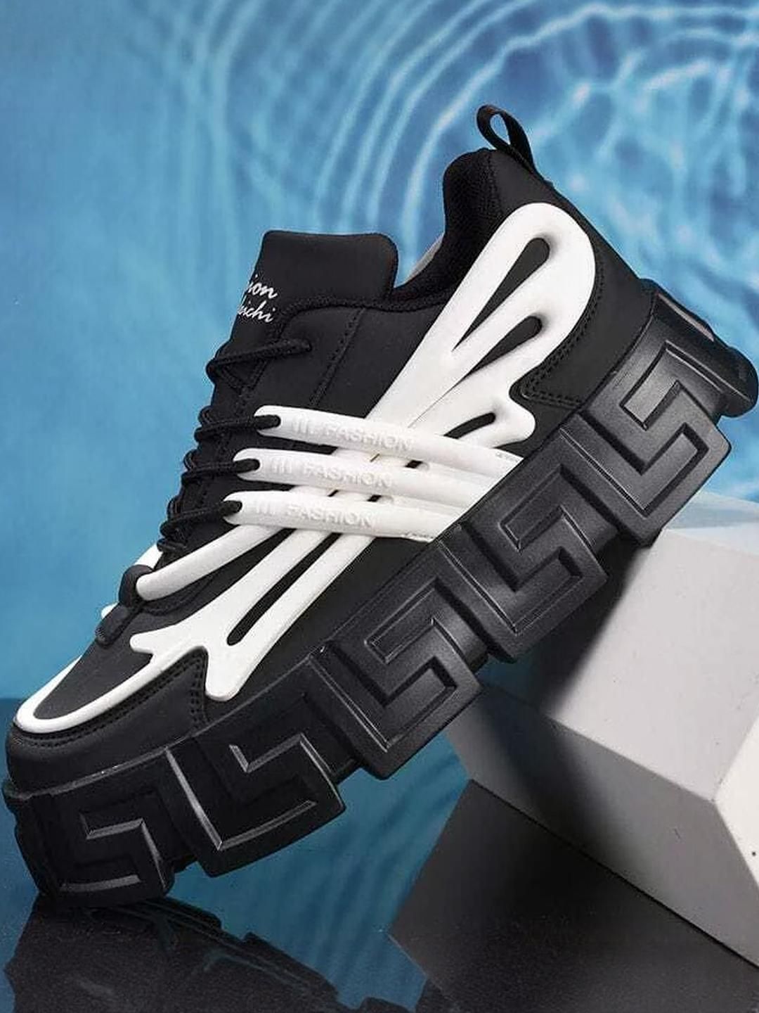 FreeMo Men White Casual Shoes-picture-10