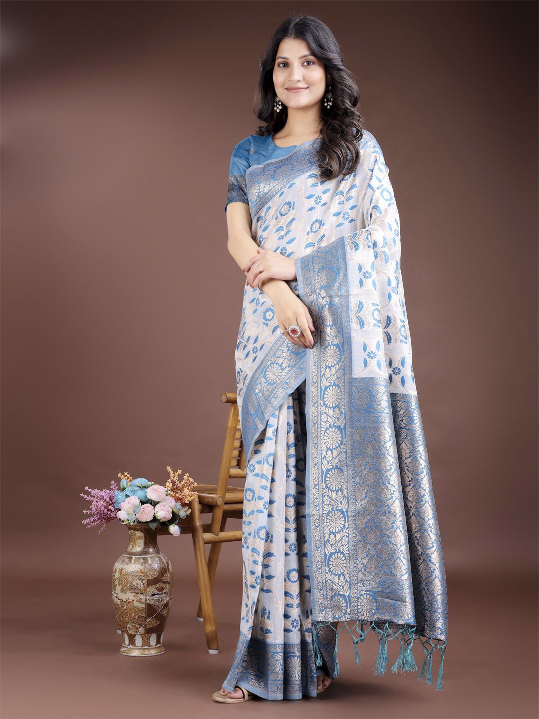 Astita Floral Woven Design Zari Saree-picture-14