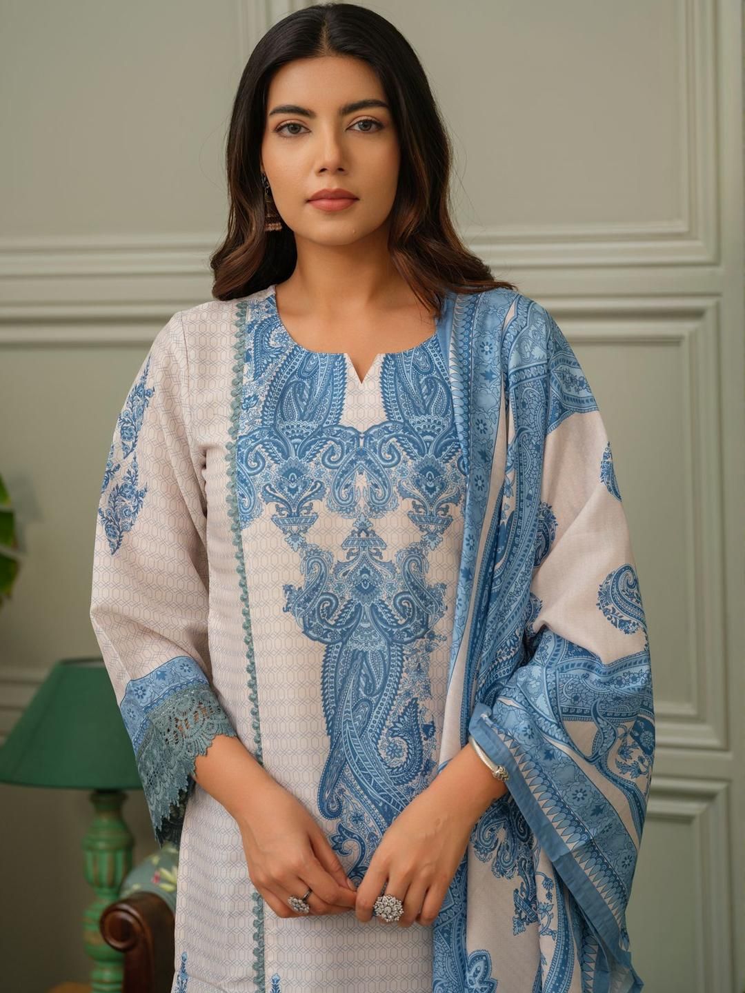House of Pataudi Floral Printed Notch Neck Pure Silk Kurta With Trouser & Dupatta