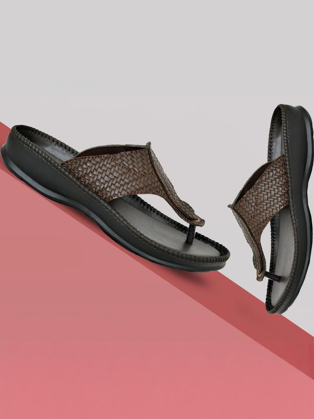 Bizazo Men Black Flip Flops-image-2