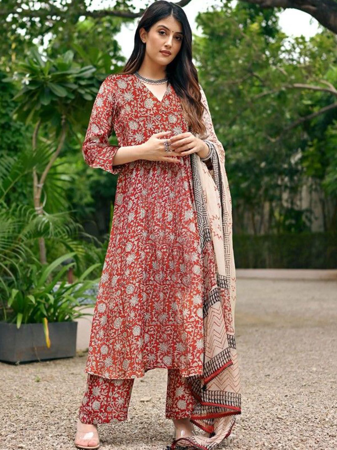 GoSriKi Women Floral Printed Regular Kurta with Palazzos & With Dupatta-picture-36