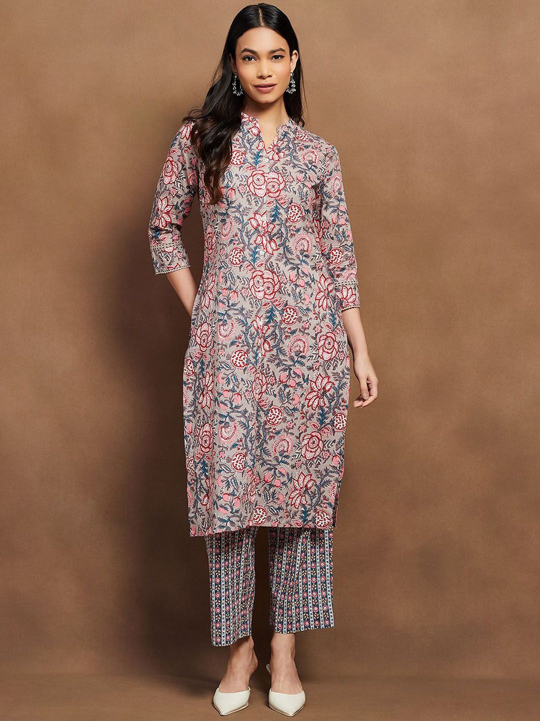 Melange by Lifestyle Women Floral Printed Straight Pure Cotton Kurta with Palazzos