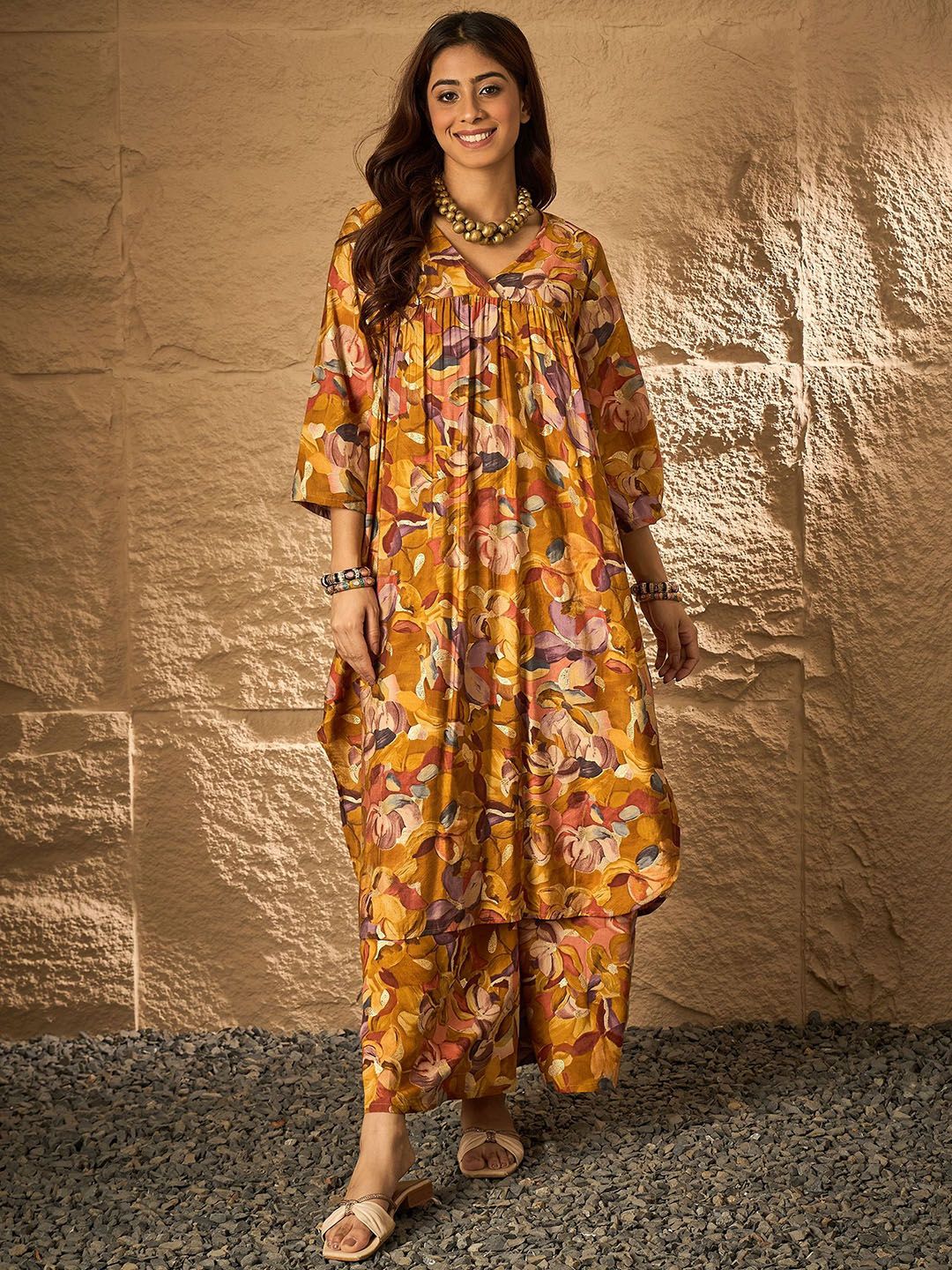 InWeave Women Floral Printed A-Line Kurta with Palazzo