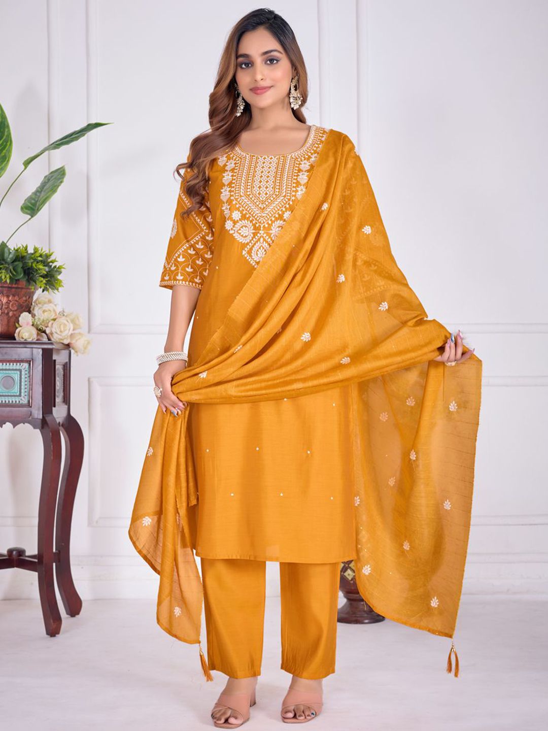 Peach Petals Women Ethnic Motifs Embroidered Pure Cotton Kurta with Trouser & Dupatta