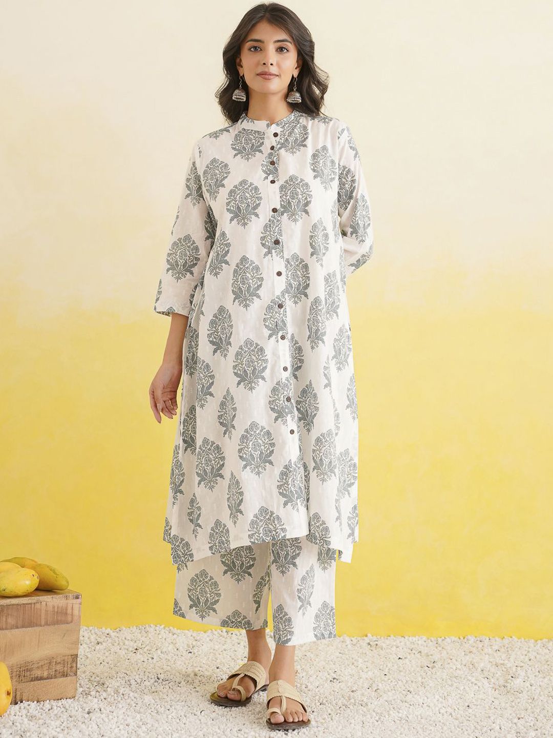 GOODHAND Floral Printed Mandarin Collar Pure Cotton Straight Kurta With Palazzos