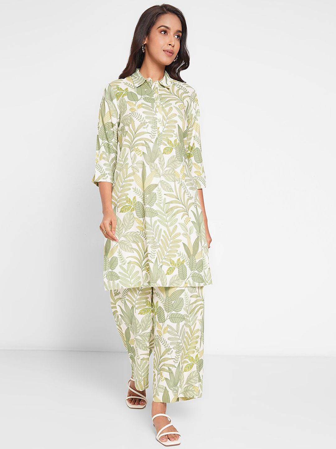 RANGMANCH BY PANTALOONS Women Floral Printed Regular Kurta with Trousers