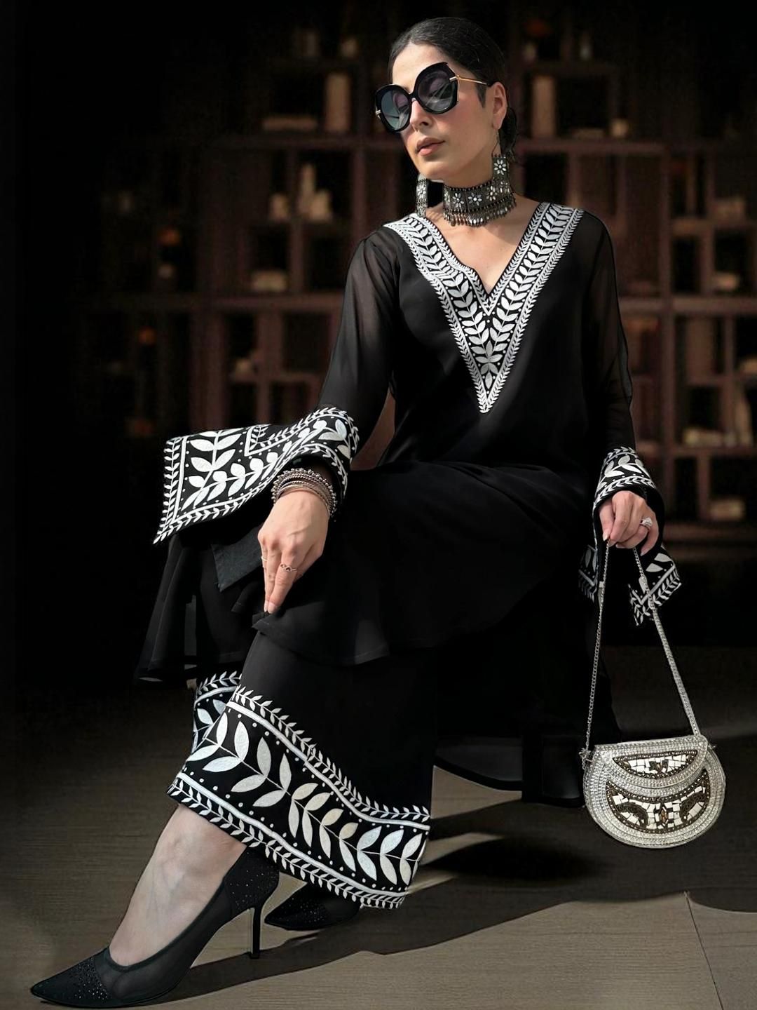 Fabtown Women Black Silk Georgette Kurta Sets