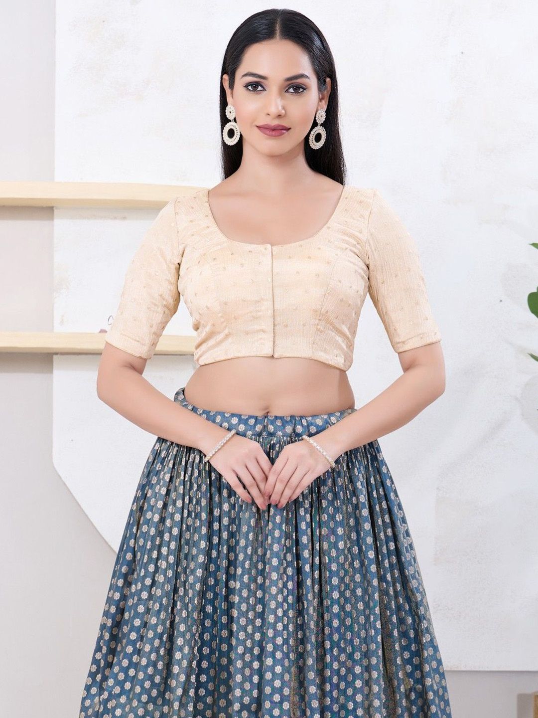 VAMAS - THE DESIGNER BLOUSES Embroidered Round Neck Padded Saree Blouse-picture-19
