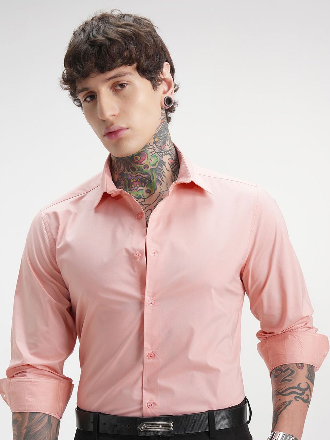 HIGHLANDER Men Solid Spread Collar Formal Shirt-picture-22