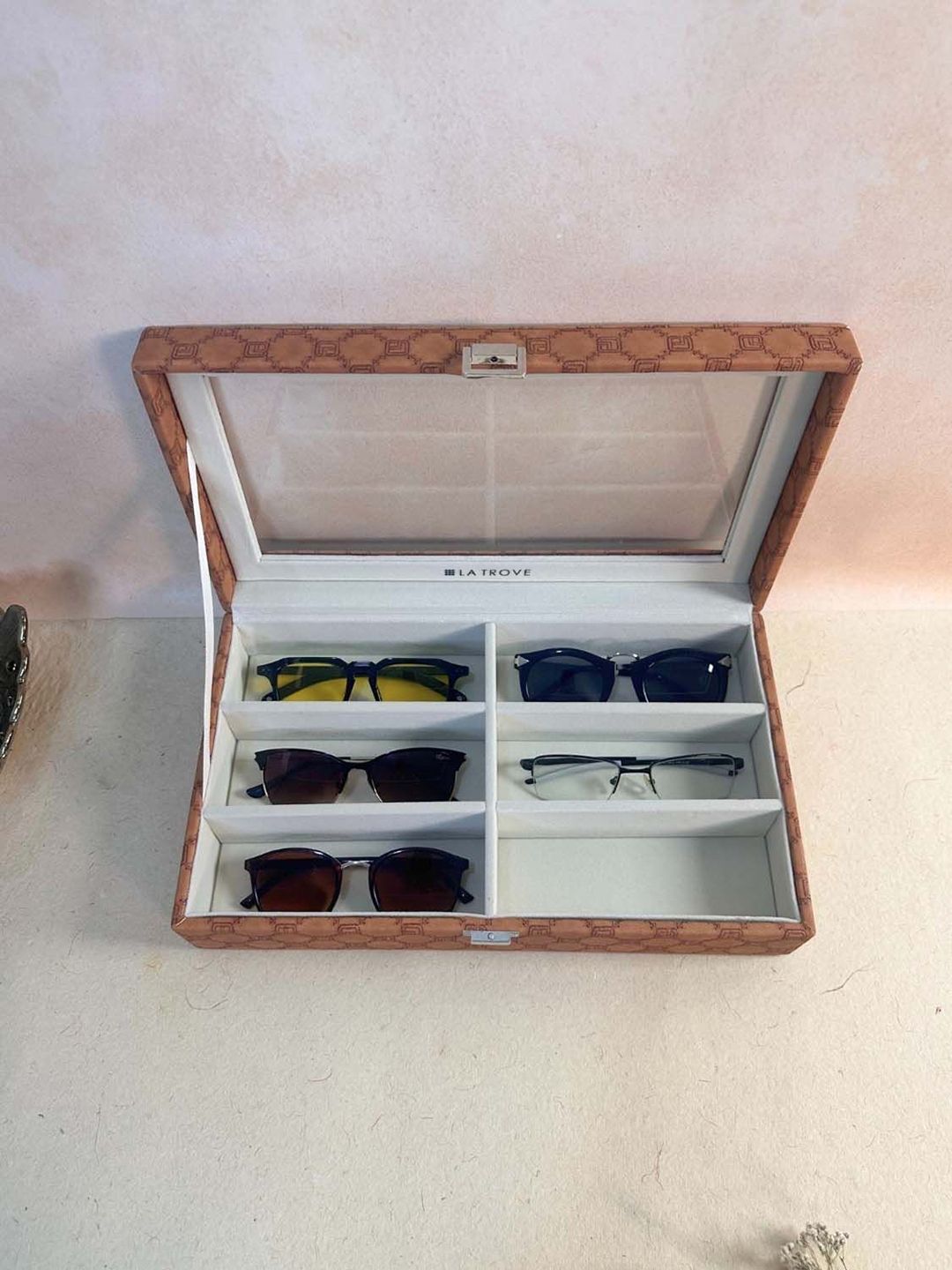 La Trove Unisex 6 Slot Tan Leather Sunglass Organizer Glass Top Box for Wardrobe Closet-picture-49