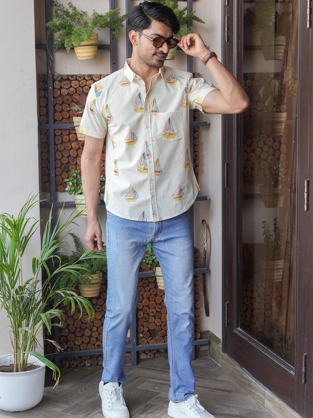 Mast & Harbour Men Conversational Printed Spread Collar Cotton Casual Shirt-picture-36