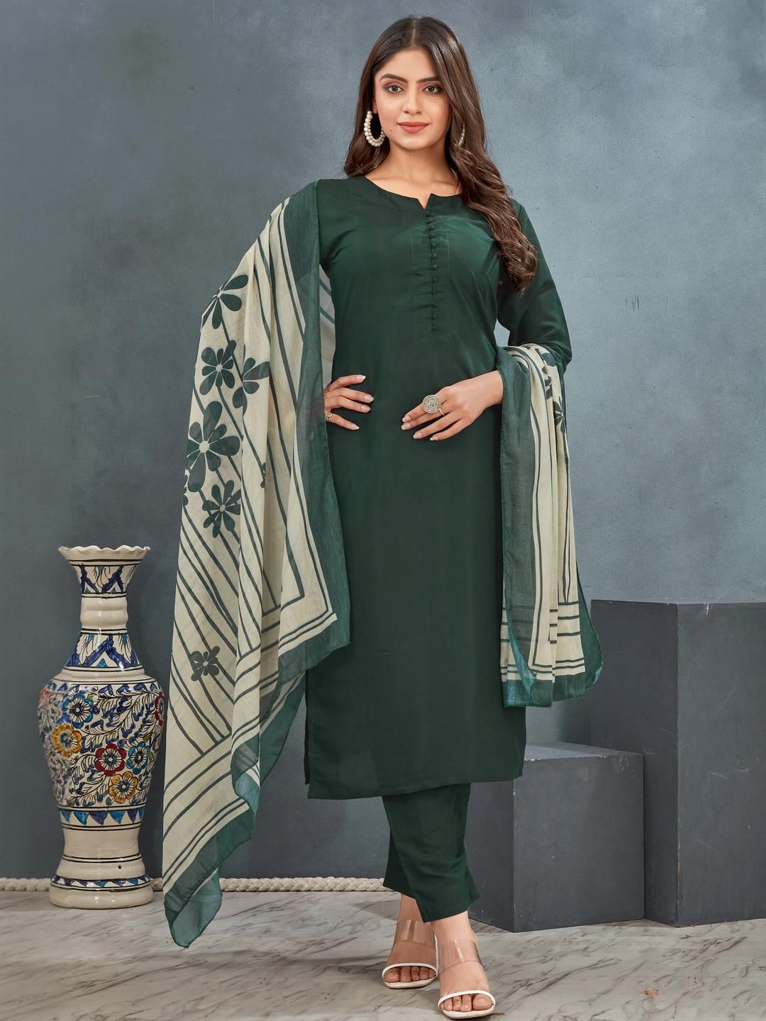 VS MALL Women Green Art Silk Kurta Sets