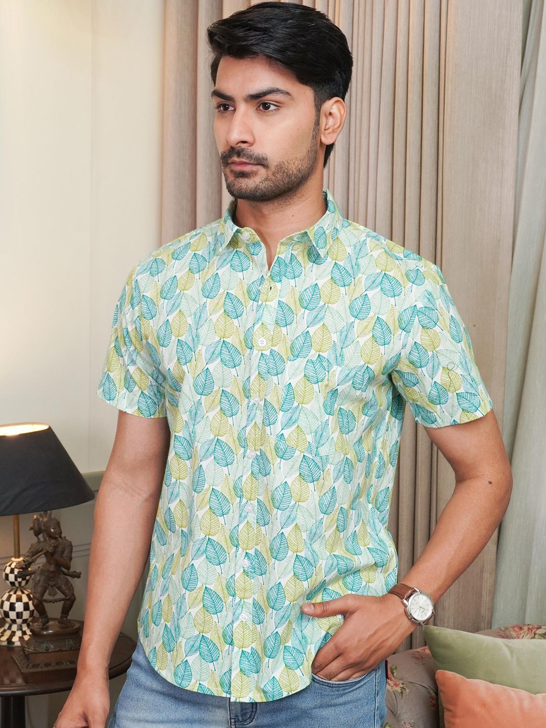 Mast & Harbour Men Floral Printed Spread Collar Cotton Casual Shirt-picture-35