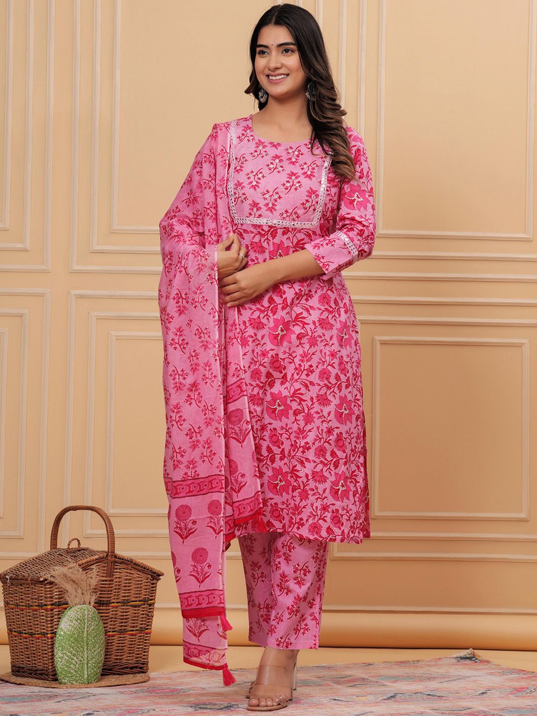 MEERA FAB Women Floral Printed Cotton Kurta with Trousers & Dupatta