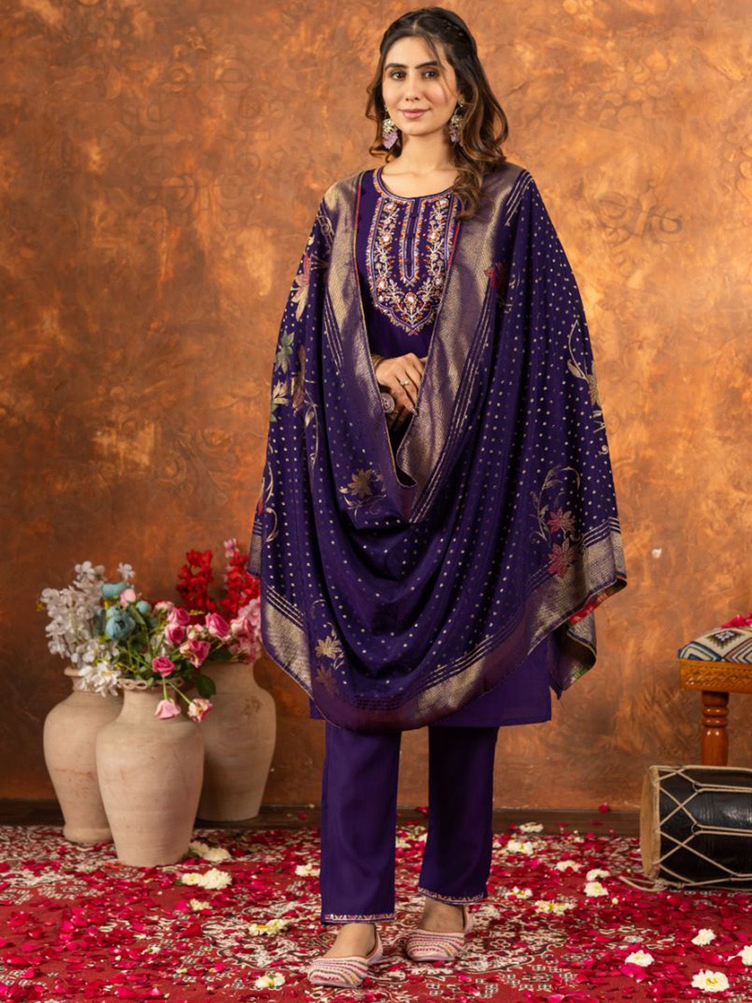 KRITVA FASHION Women Solid Embroidered Kurta with Trousers & Dupatta