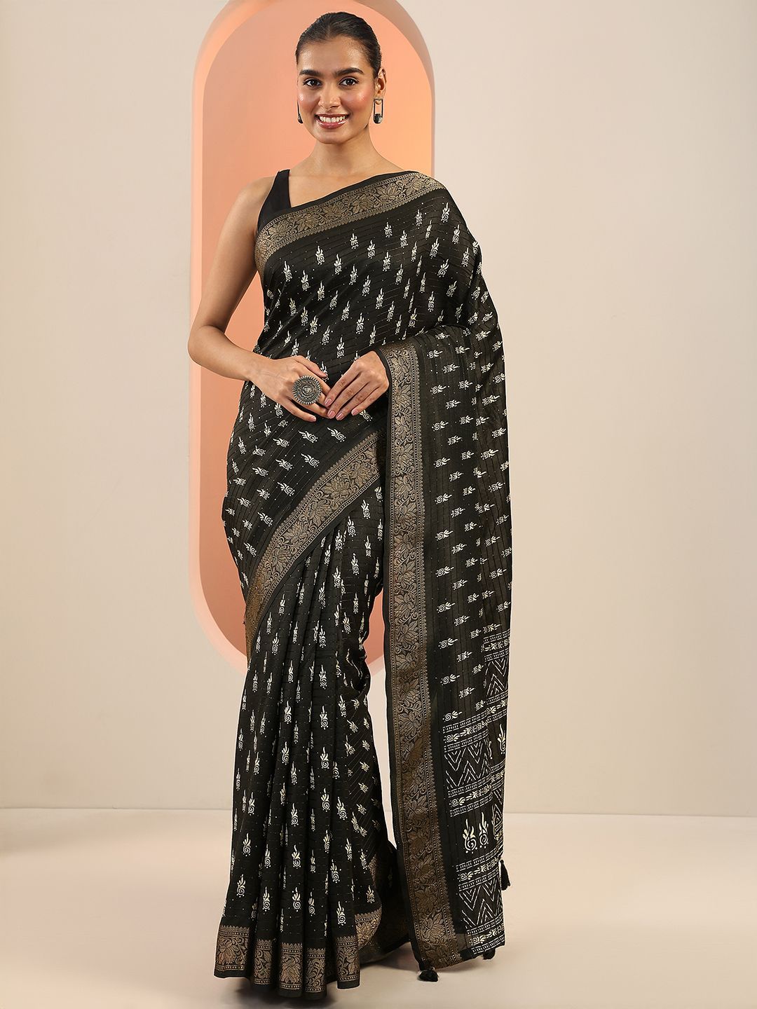 Libas Ethnic Motifs Printed Zari Saree-picture-34