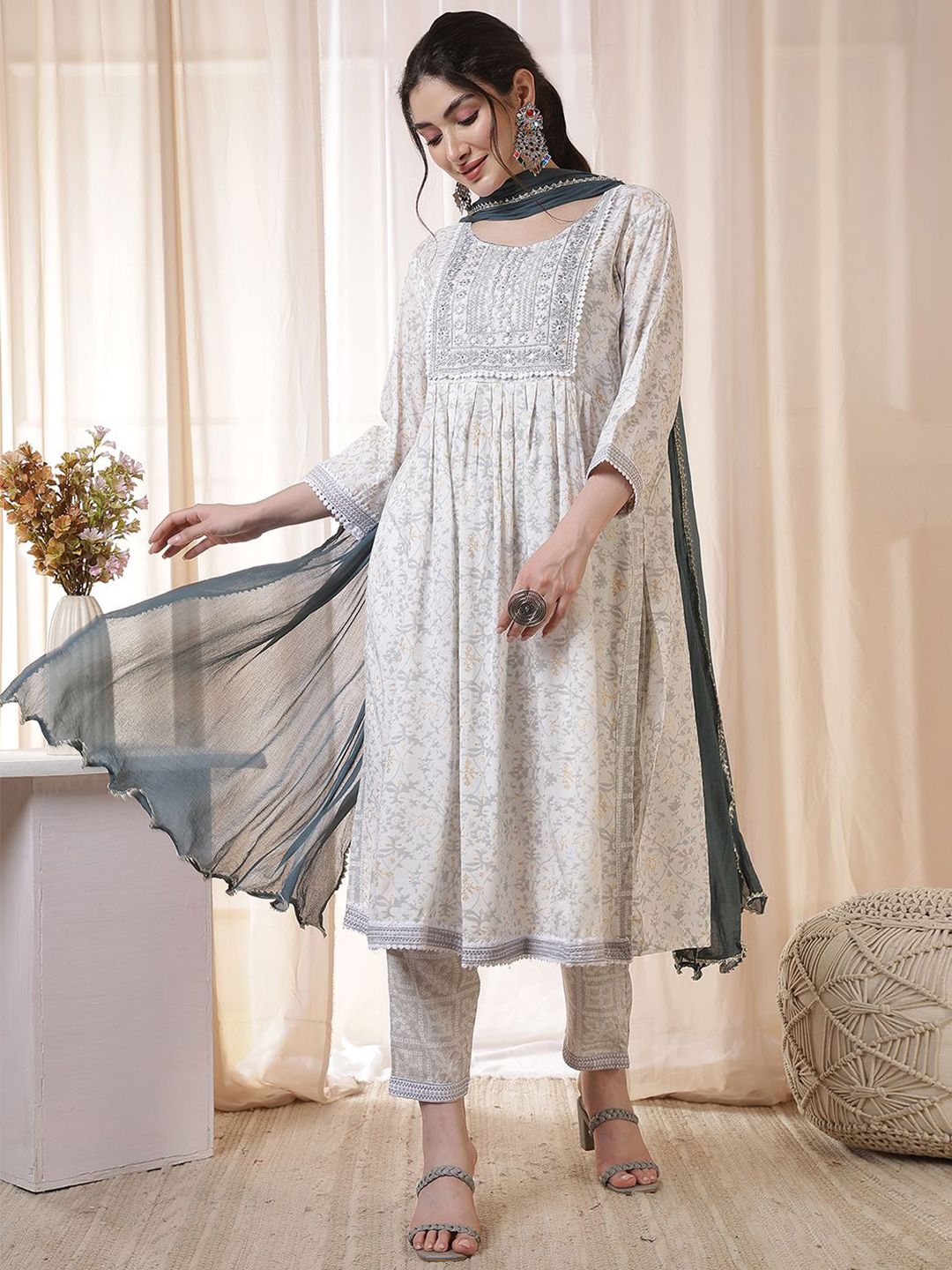 Anouk Floral Embroidered Round Neck Thread Work Straight Kurta With Trousers & Dupatta