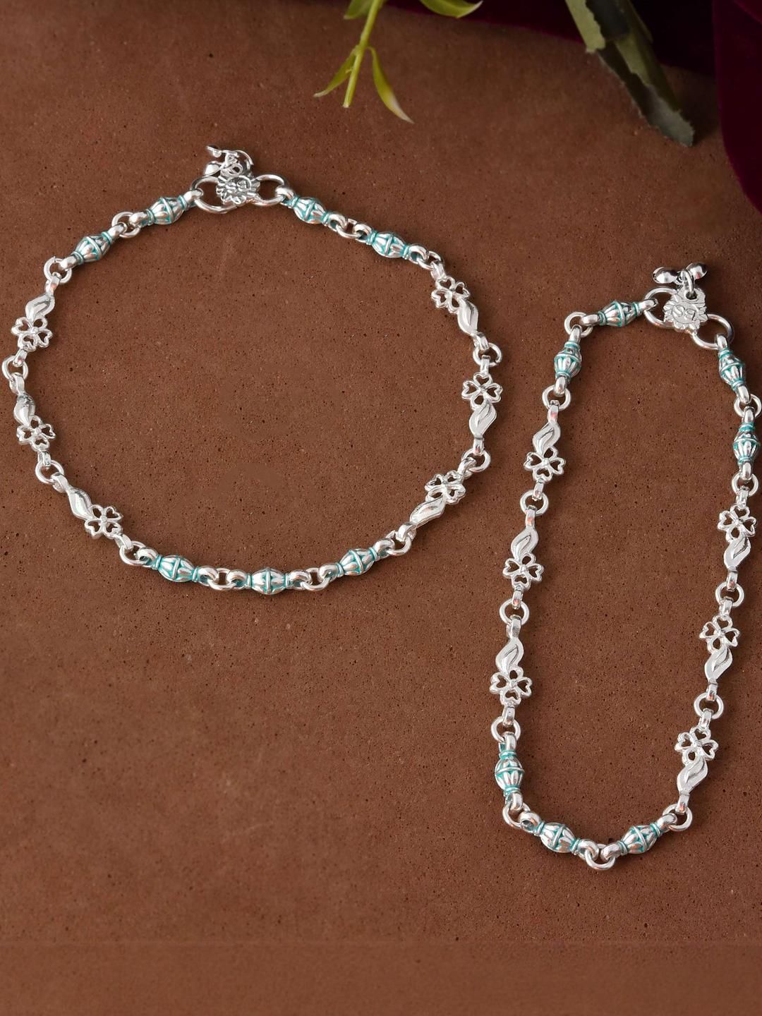 Sangria Stainless Steel Silver-Plated Anklet-picture-35