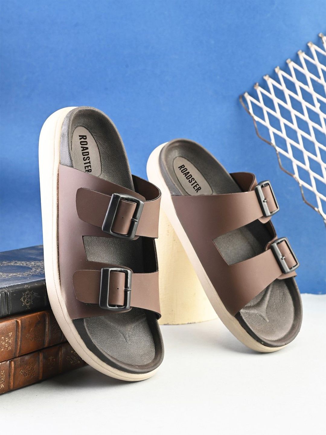 The Roadster Lifestyle Co.Men Open Toe Buckle Comfortable Sandals-picture-50