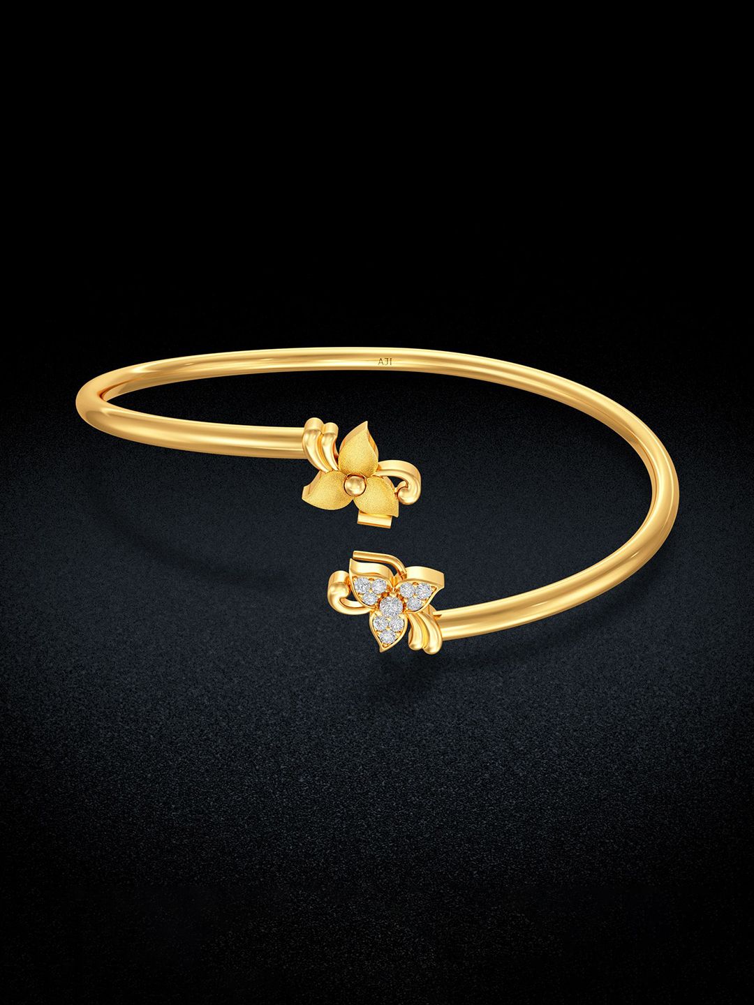 Joyalukkas Embroidered beautiful Gold Bangle- 8.53 gms-image-19