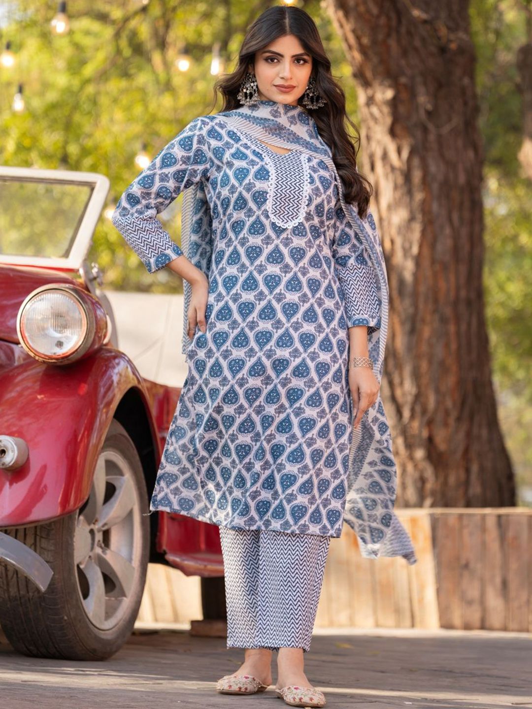 Shriyangan Women Ethnic Motifs Printed Regular Pure Cotton Kurta with Trousers & Dupatta