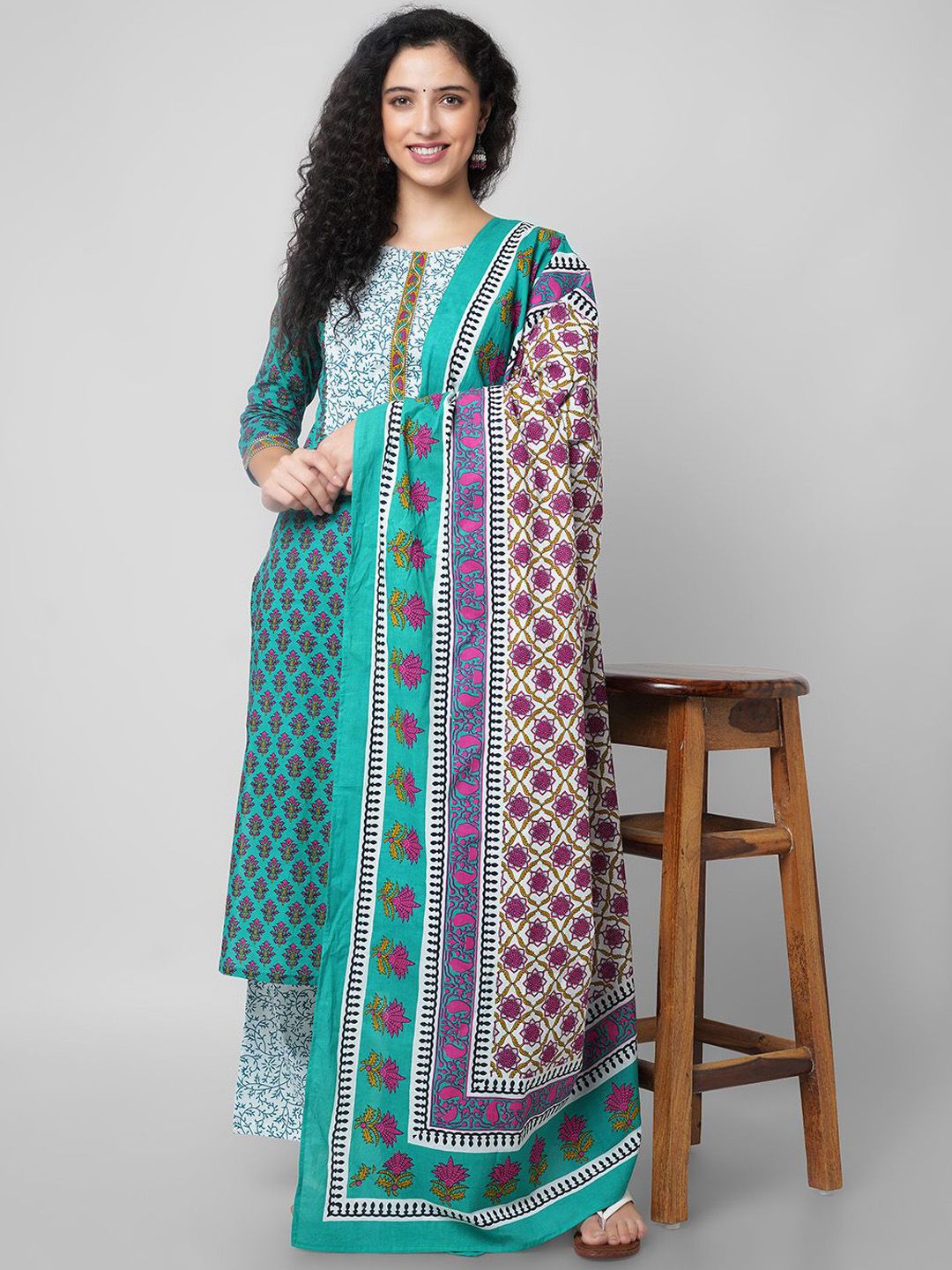 HERE&NOW Women Floral Printed Cotton Kurta with Palazzo & Dupatta