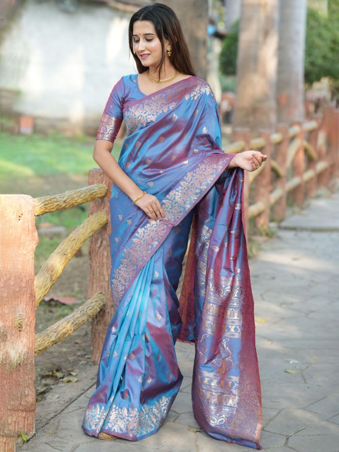 all about you Woven Design Zari Pure Silk Kanjeevaram Saree-picture-23