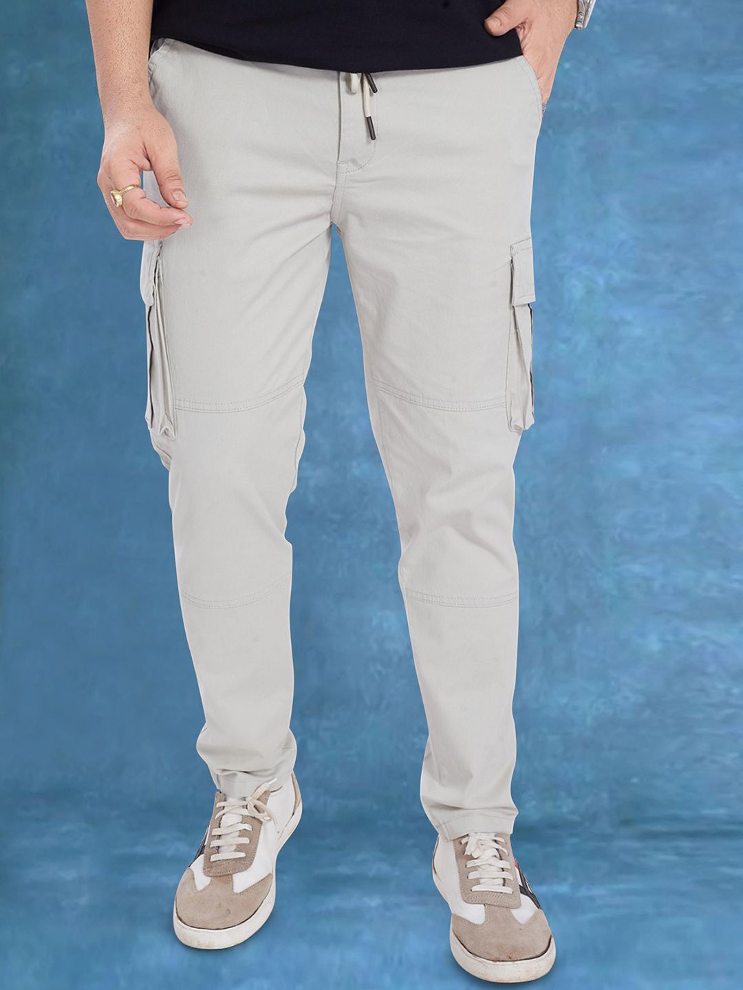 THE BEETEL HOUSE Men Relaxed Straight Leg Cargos Trousers