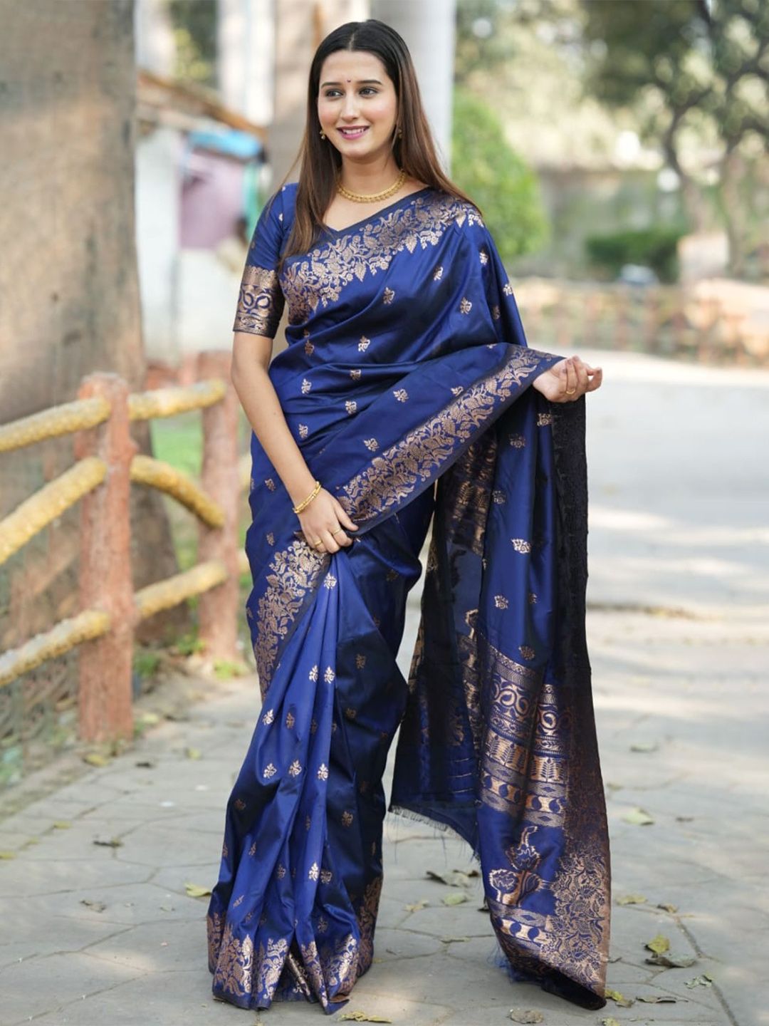 all about you Woven Design Zari Pure Silk Kanjeevaram Saree-picture-16