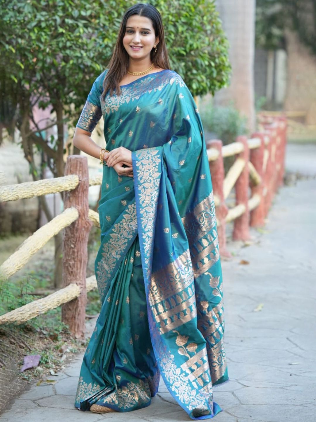 all about you Ethnic Motifs Woven Design Zari Pure Silk Kanjeevaram Saree-picture-26