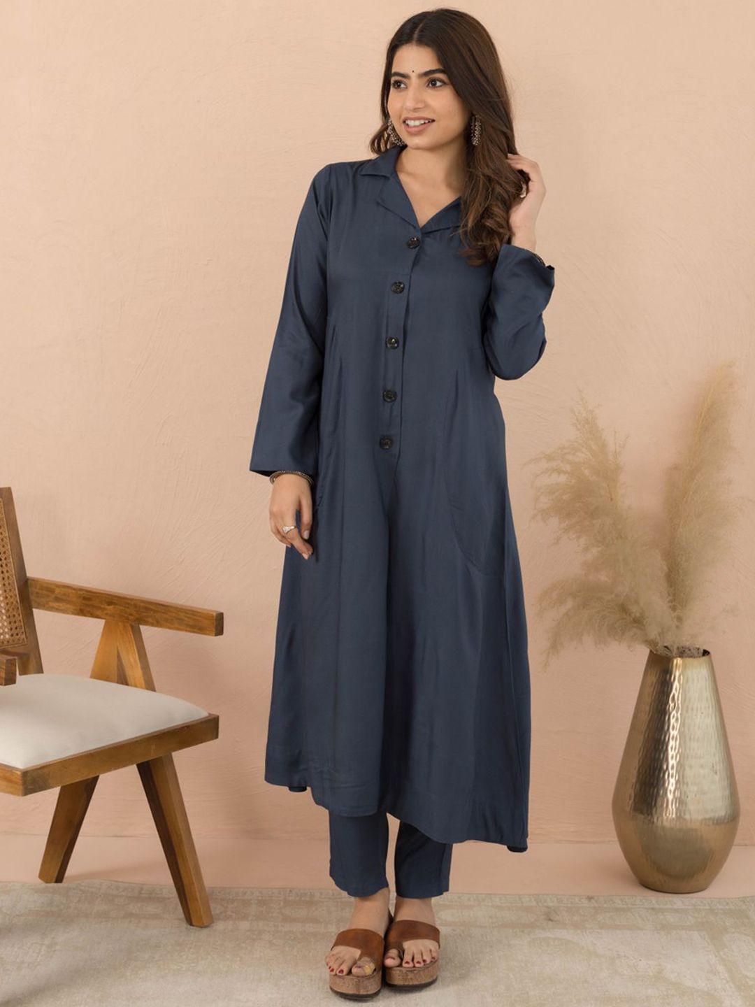 MAAND Women Solid Kurta with Trousers