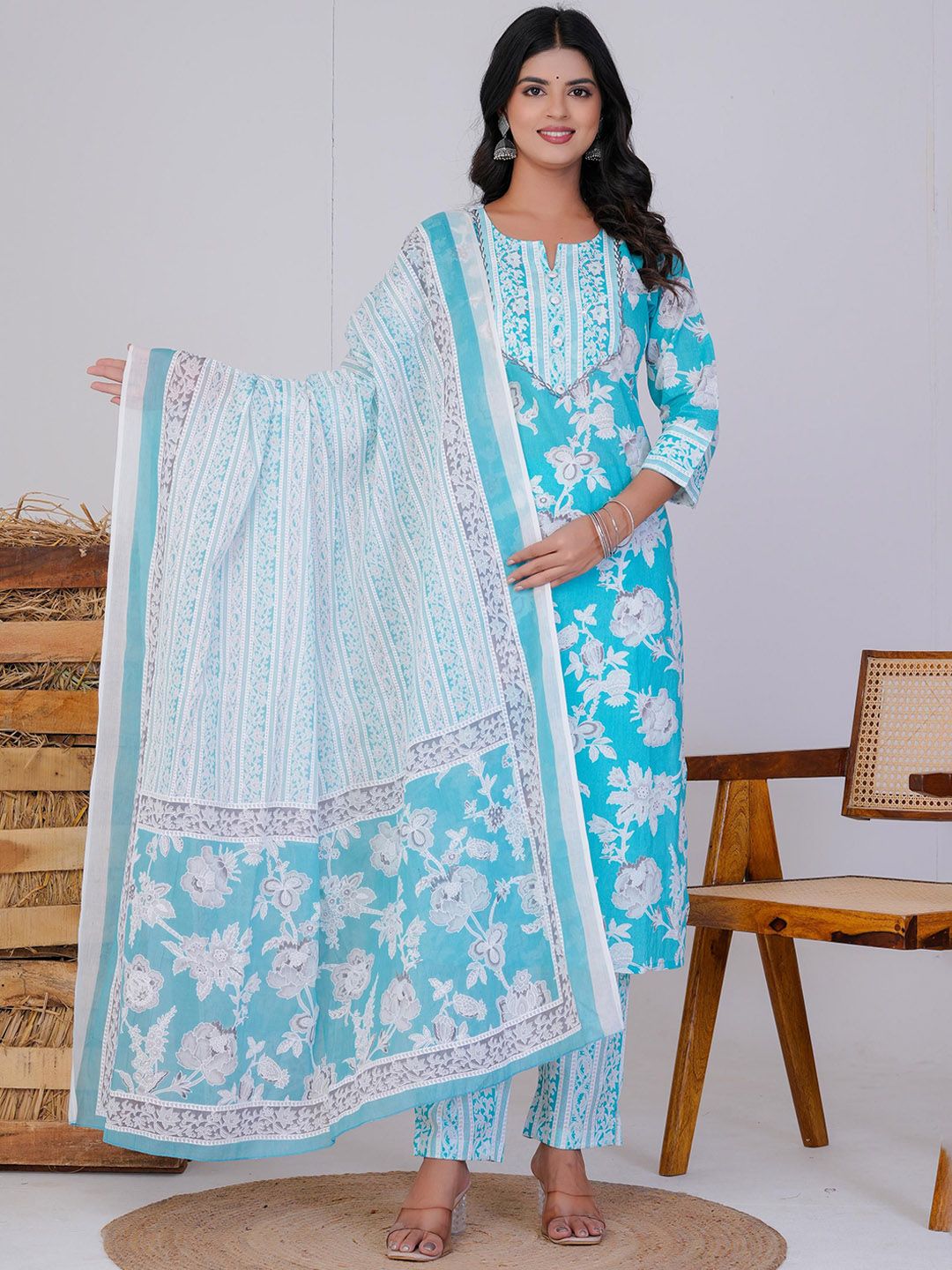 ZOYOTO Women Floral Printed Regular Pure Cotton Kurta with Trousers & With Dupatta