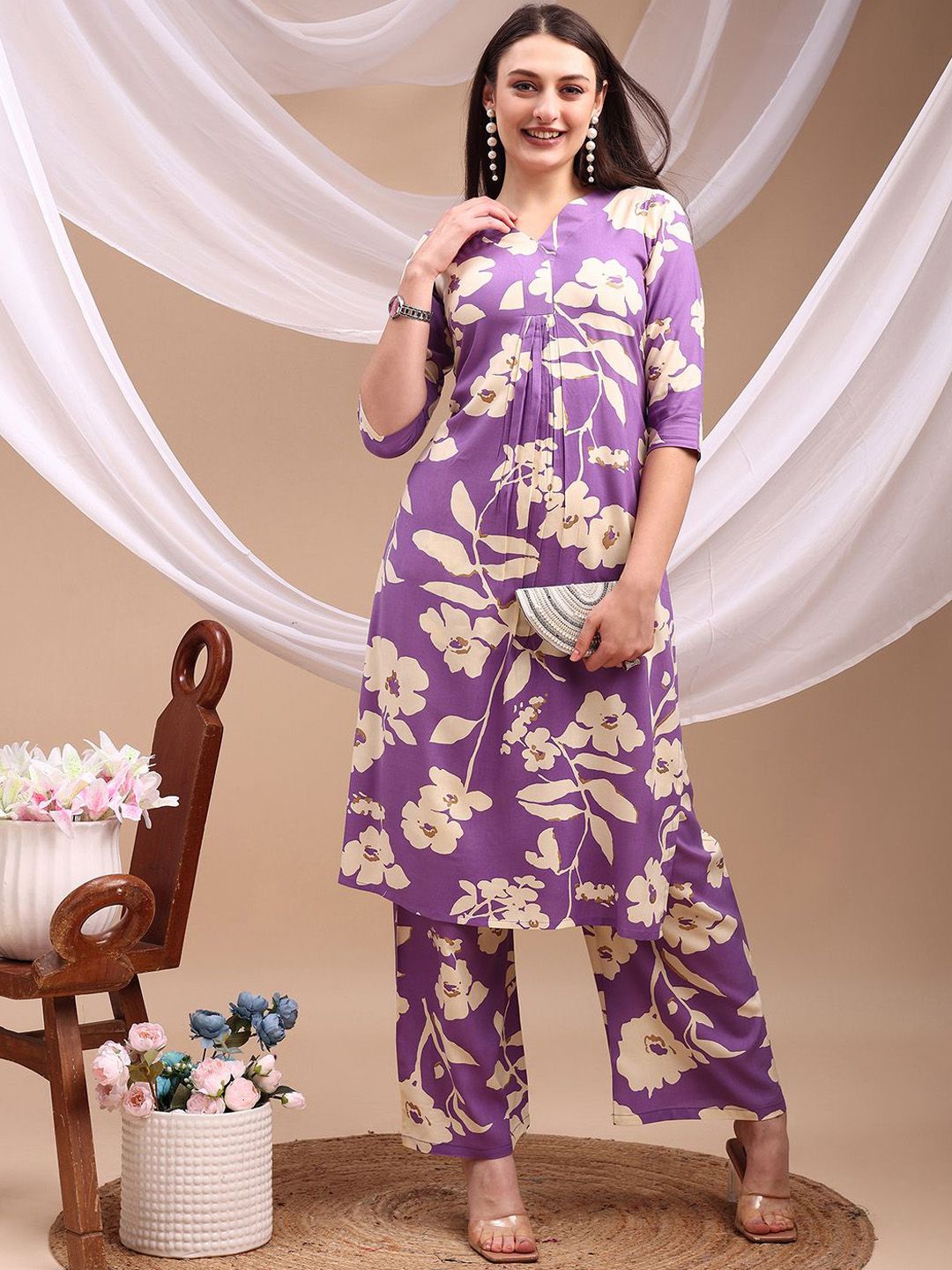 KALINI Women Floral Printed Regular Kurta with Palazzos