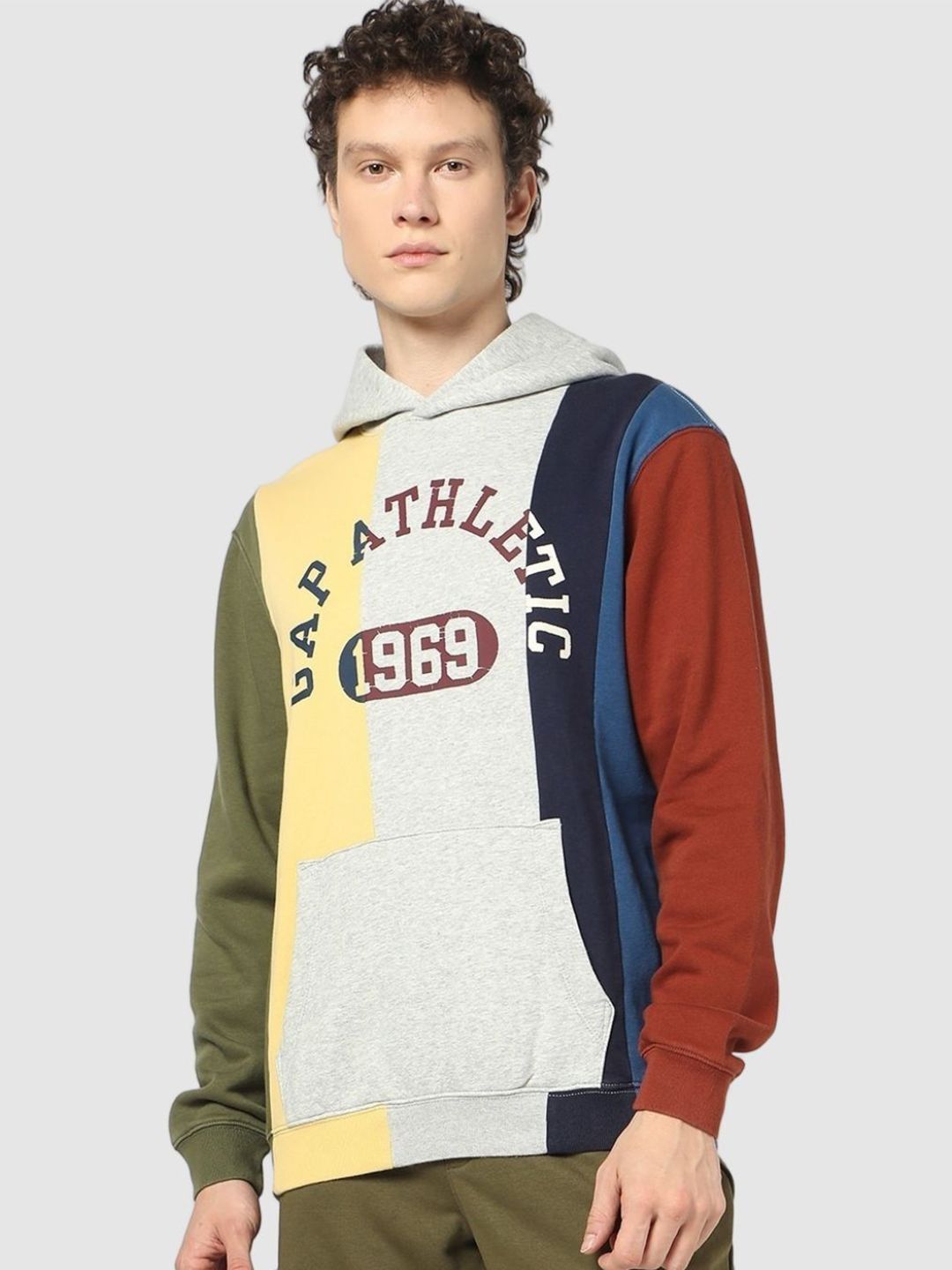 GAP Men Colourblocked Hooded Sweatshirts