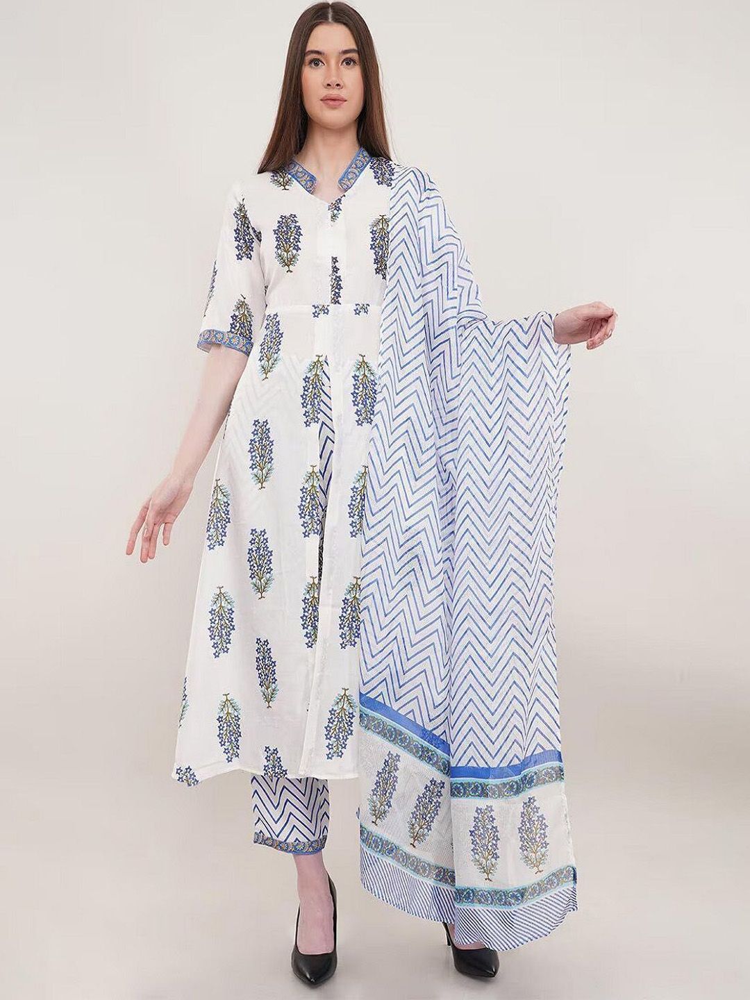 Anouk Rustic Women Ethnic Motifs Printed Kurta & Trousers With Dupatta