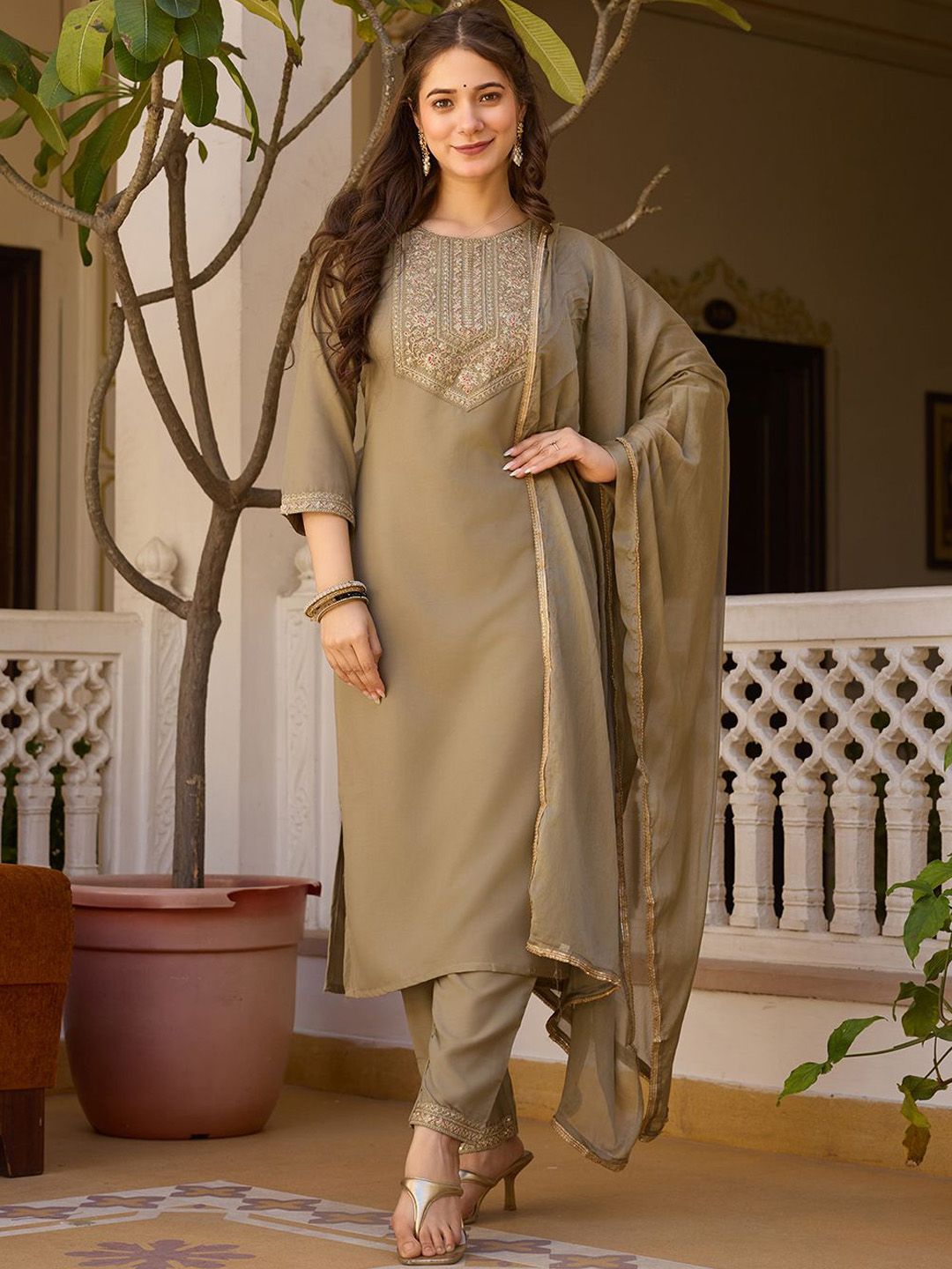URMIR FASHION Women Embroidered Regular Sequinned Kurta With Trousers & Dupatta