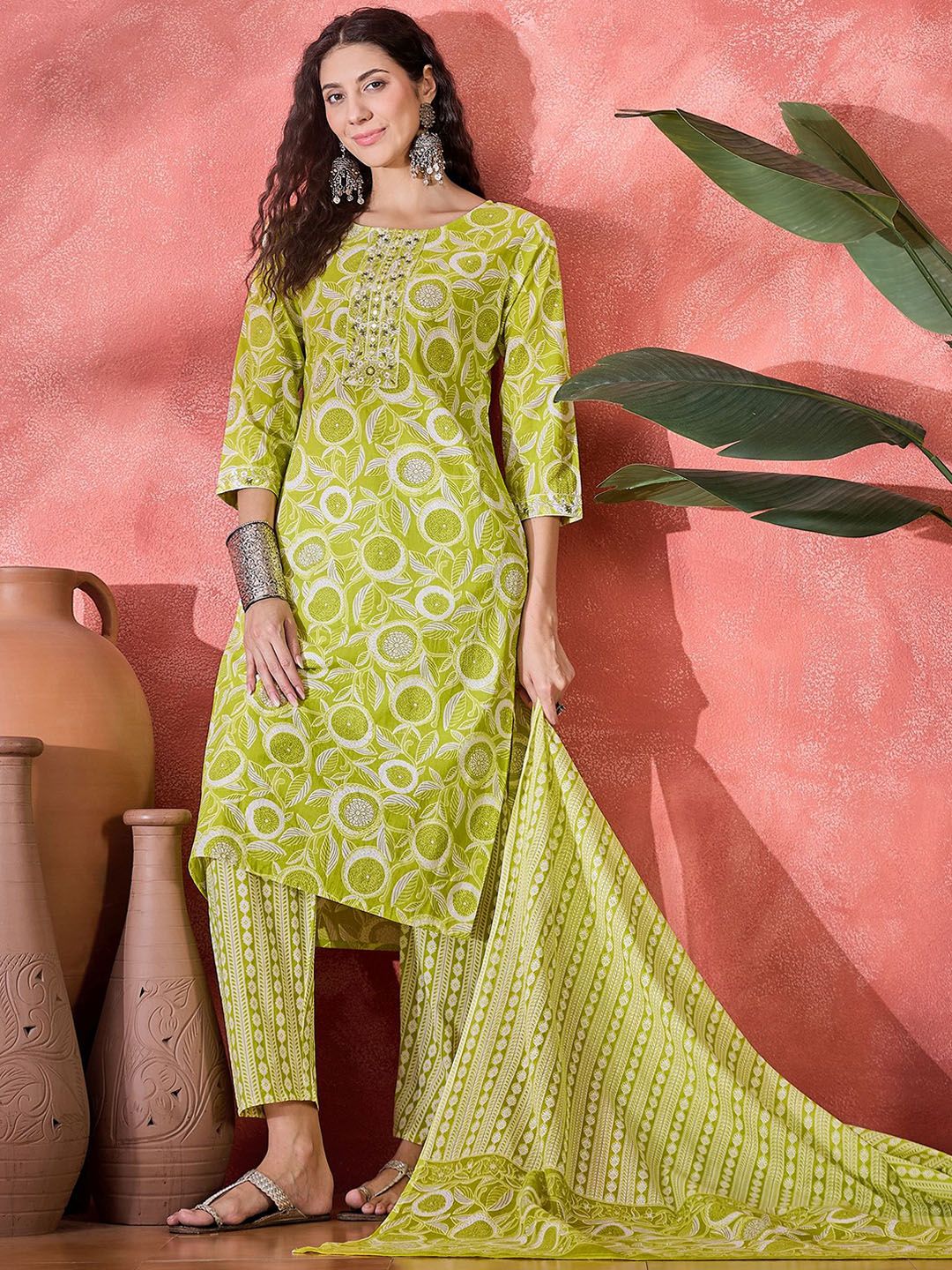 Sangria Women Floral Printed Regular Pure Cotton Kurta with Trousers & Dupatta