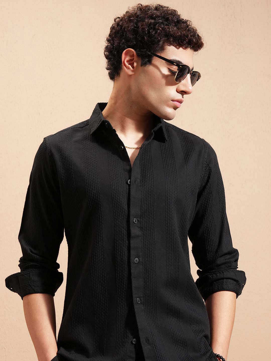 HIGHLANDER Textured Cutaway Collar Slim Fit Cotton Shirt-picture-29