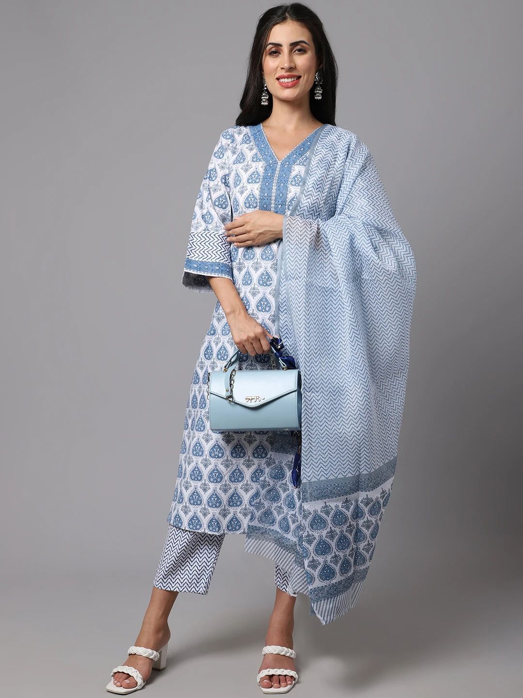 Anouk Rustic Floral Printed V-Neck Straight Kurta with Trousers & Dupatta